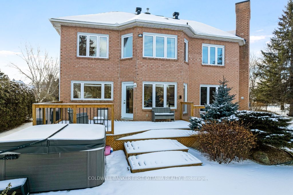 Detached House for sale at 5525 PETTAPIECE Crescent, Manotick - Kars - Rideau Twp and Area, 8002 - Manotick Village & Manotick Estates, K4M 1C6 - MLS: X11936940