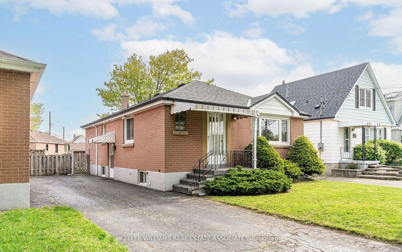 home for lease on Bsmt-777 Brucedale Avenue E