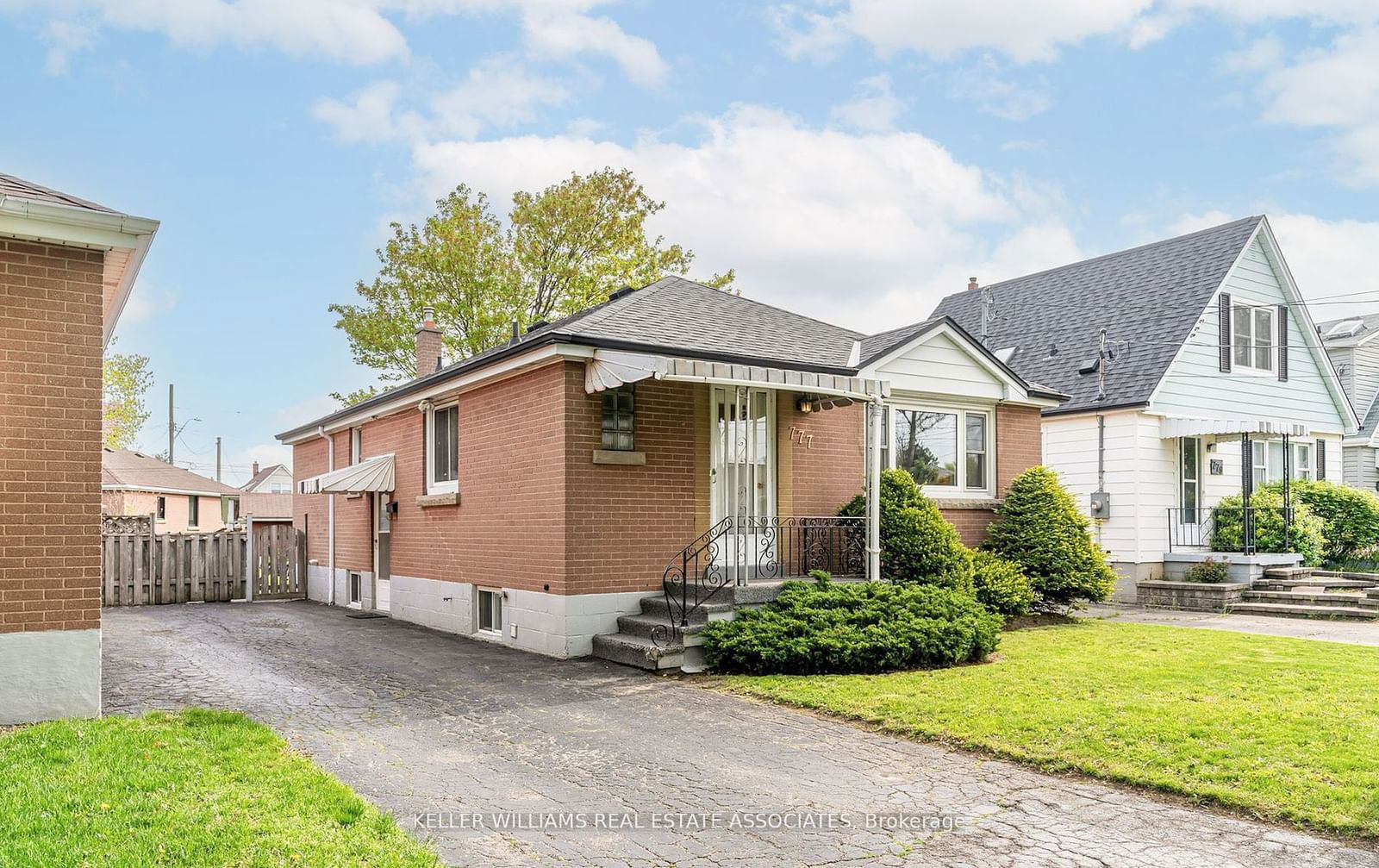 Detached House for lease at Bsmt-777 Brucedale Avenue, Hamilton, Raleigh, L8V 1S1 - MLS: X11936950