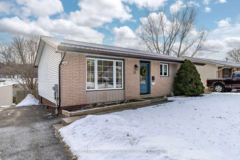 21 Van Alstine Dr, Quinte West -  image-0-0