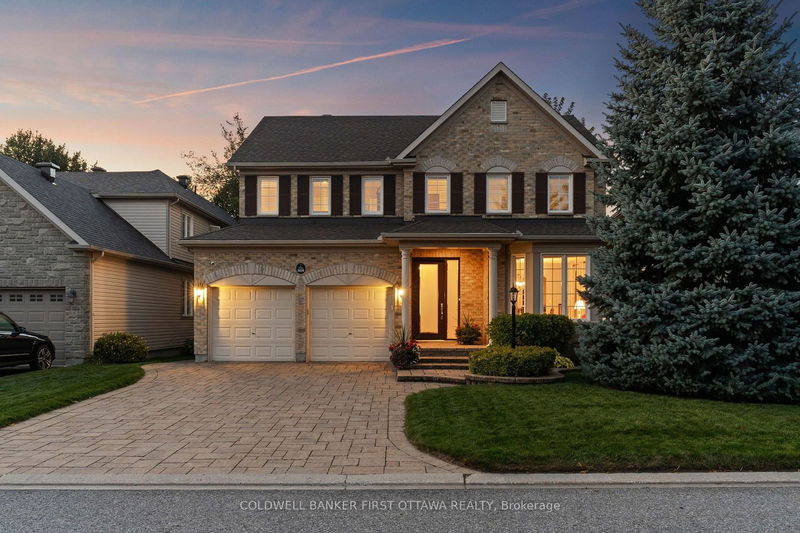 home for sale on 334 Shadehill Crescent
