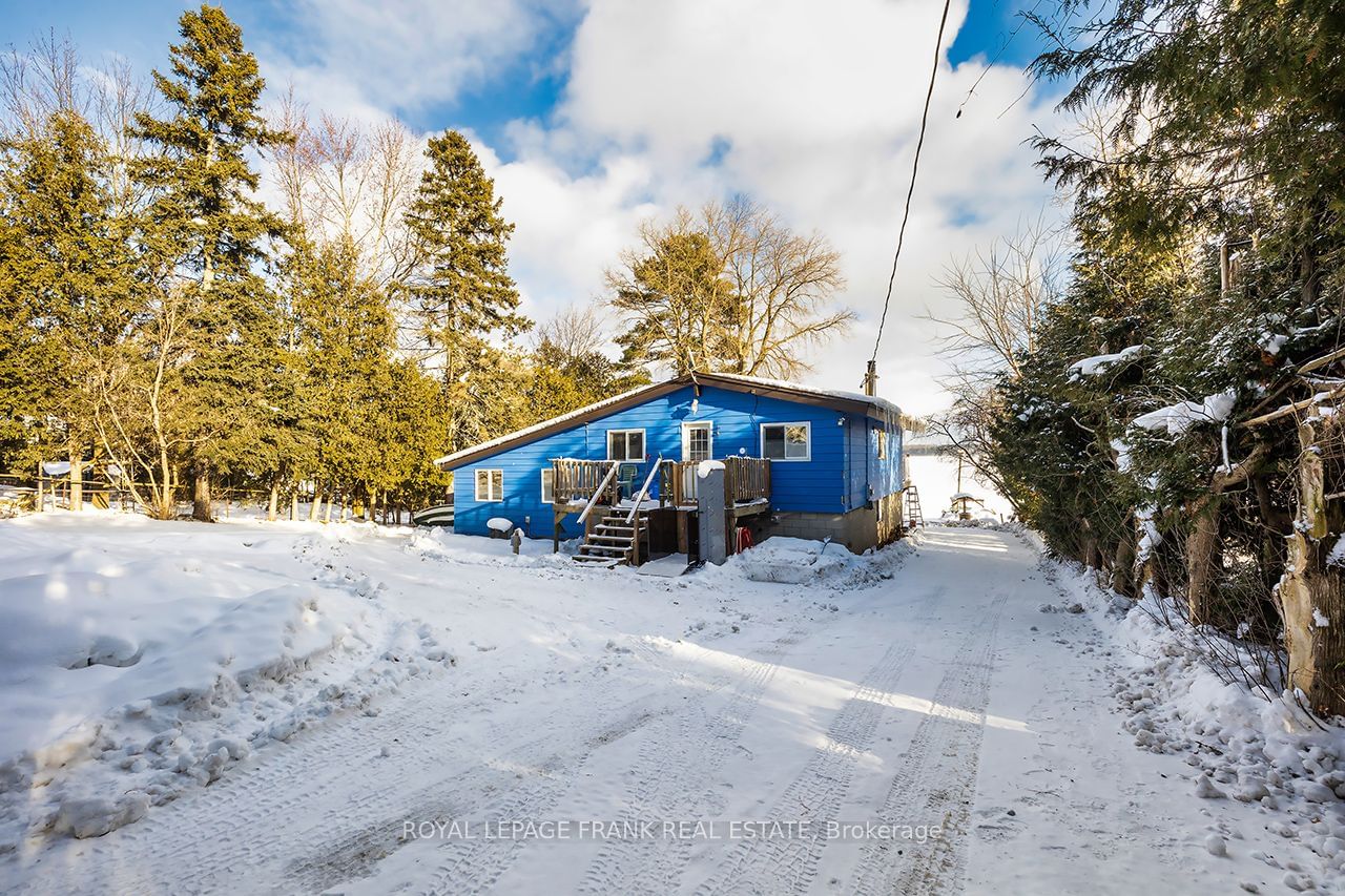 Detached House for sale at 121 Ball Point Road, Kawartha Lakes, Little Britain, K0M 2C0 - MLS: X11937090