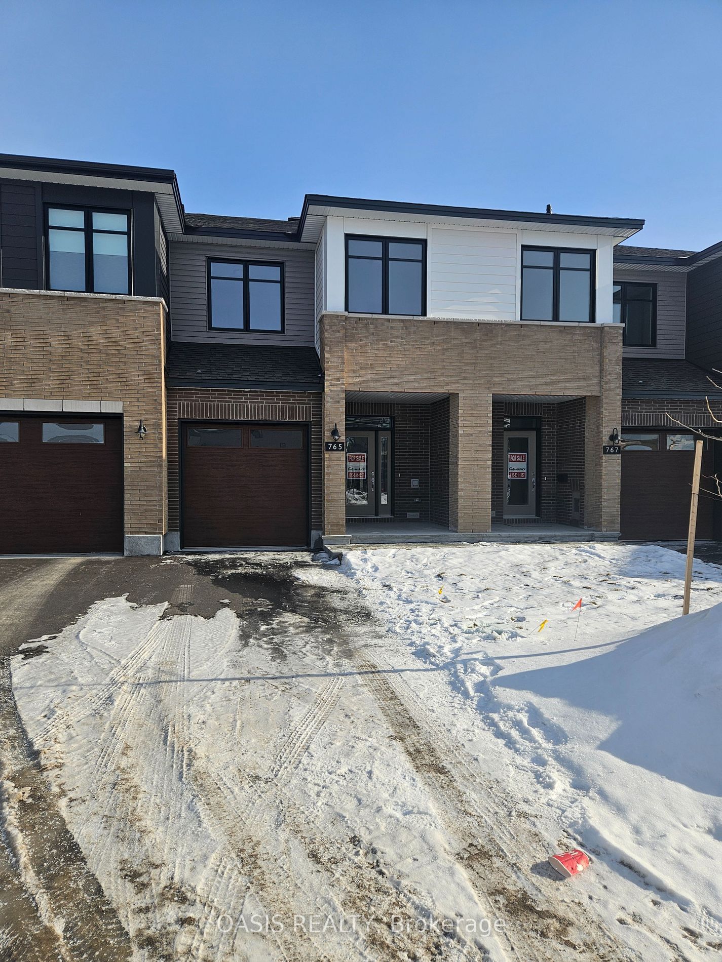 Townhouse for sale at 765 MAVERICK Crescent, Ottawa, Remainder of Stittsville & Area, K2S 2X2 - MLS: X11937152