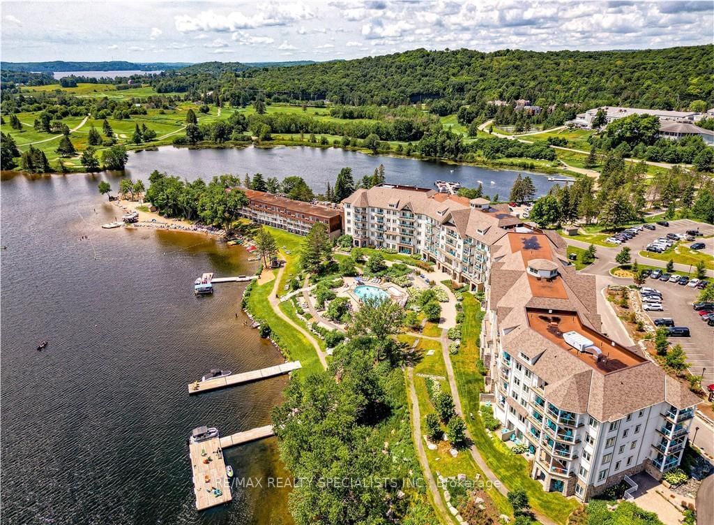 Condo for sale at 230-25 Pen Lake Point Road, Huntsville, P1H 1A9 - MLS: X11937230