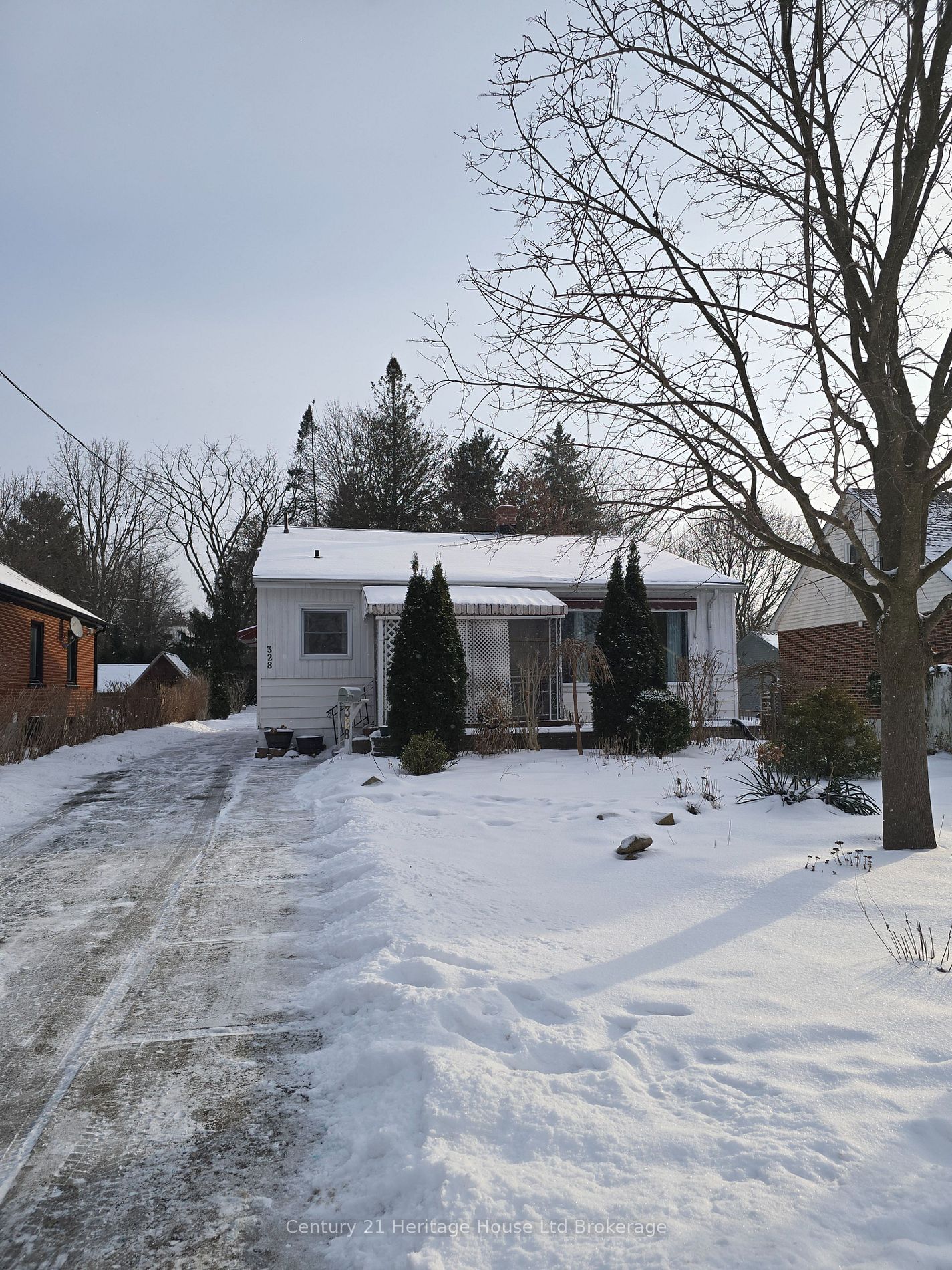 Detached House for sale at 328 Victoria Street, Woodstock, Woodstock - North, N4S 6W7 - MLS: X11937367