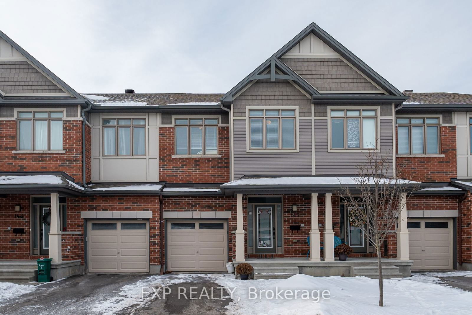 Townhouse for sale at 145 Overberg Way, Kanata, 9010 - Kanata - Emerald Meadows/Trailwest, K2S 0V8 - MLS: X11937374