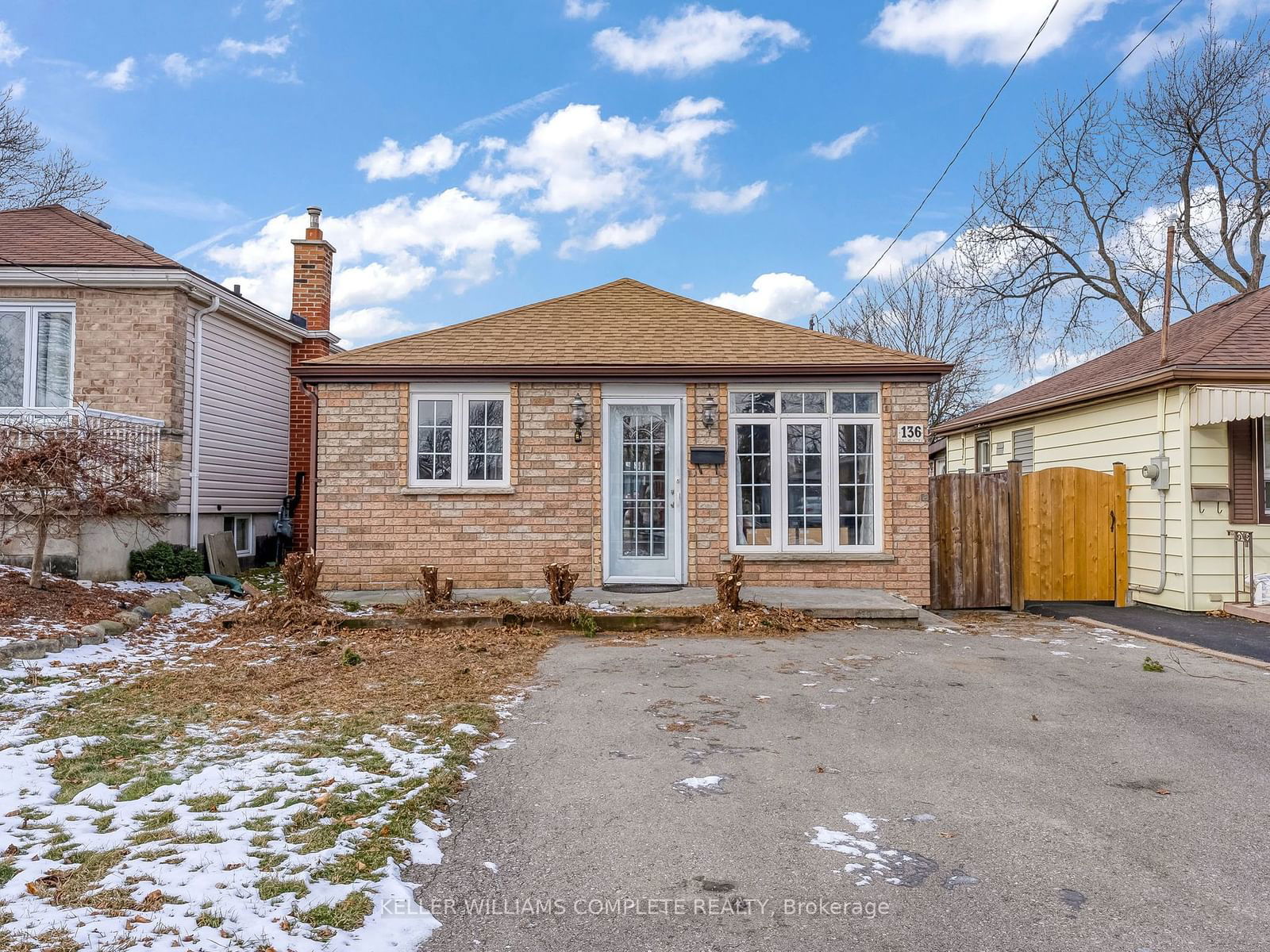 Detached House for sale at 136 East 45th Street, Hamilton, Hampton Heights, L8T 3K1 - MLS: X11937485