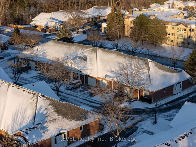 3 - 3381 Montrose Road