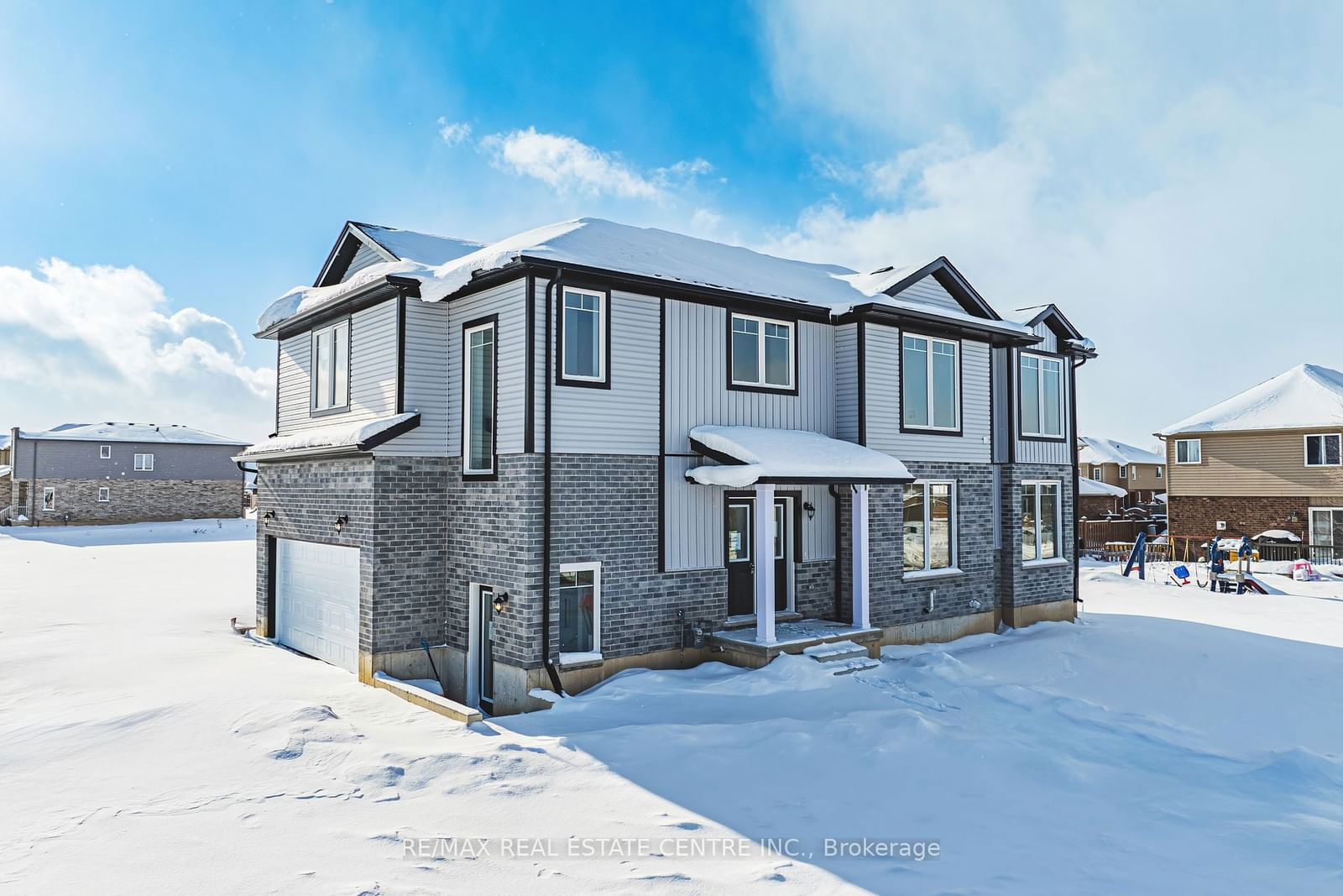 Detached House leased at 91 Maple Street, Mapleton, Rural Mapleton, N0G 1P0 - MLS: X11937544