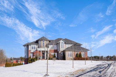 100 Chesswood Tr, Hamilton - Rural Flamborough