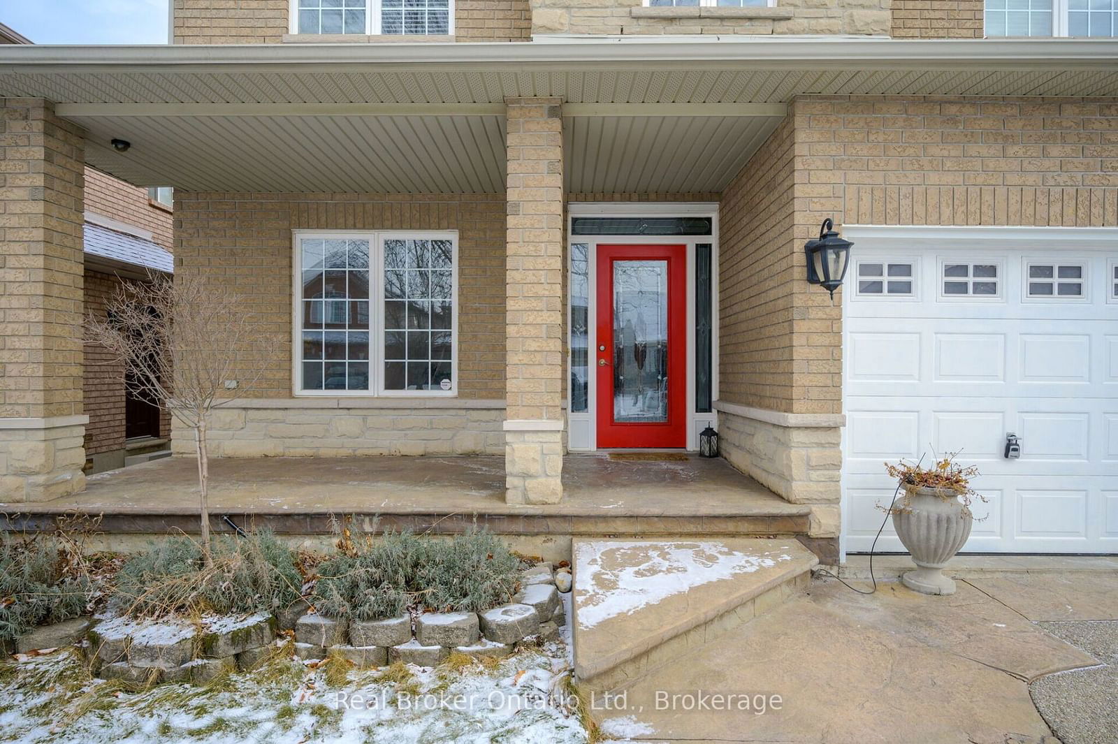 Detached House for sale at 72 Sidney Crescent, Hamilton, Stoney Creek Mountain, L8J 3Z1 - MLS: X11937573