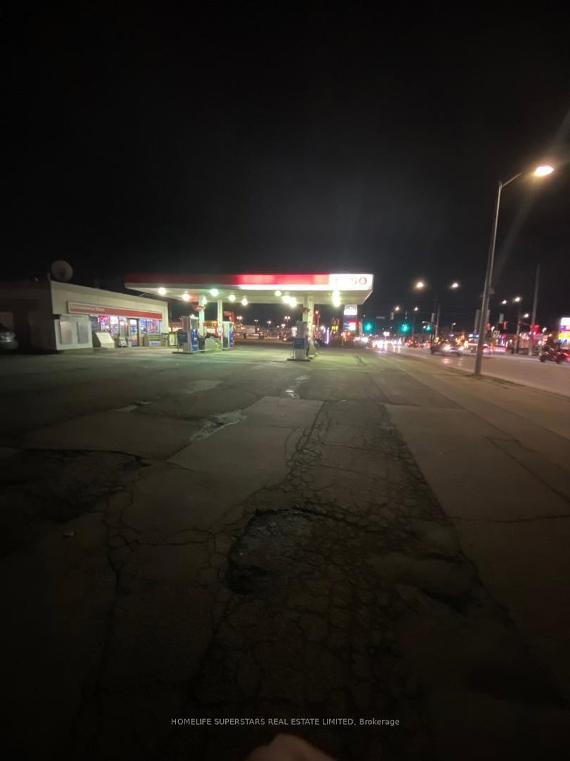 8214 Lundy's Lane E, Niagara Falls, L2H 1H1 | Image 2