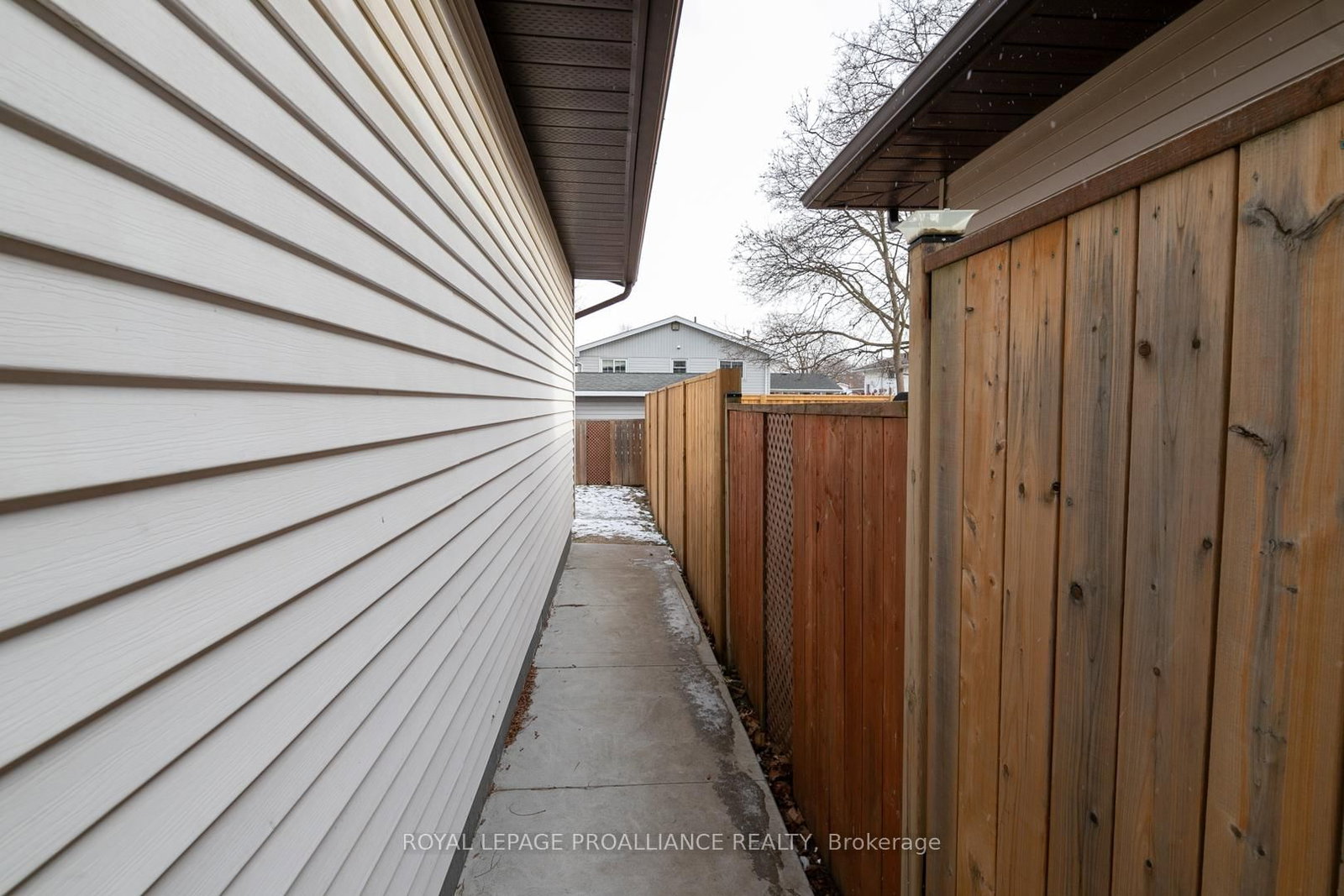 Listing Image 27