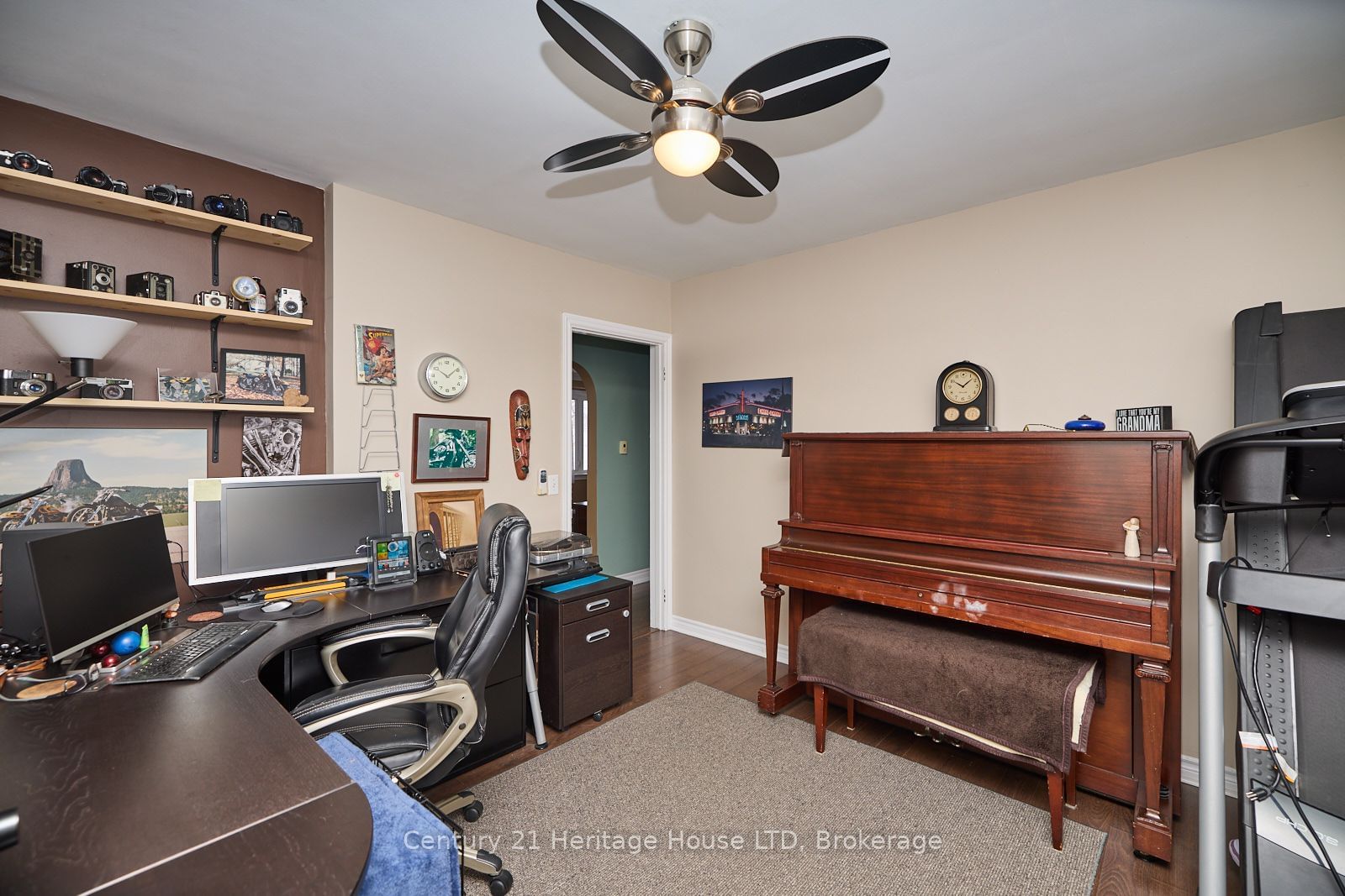 Listing Image 20