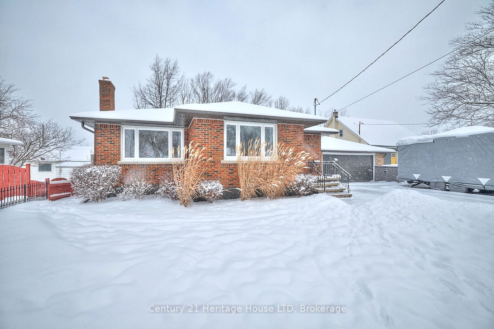 Detached House for sale at 203 Murray Street, Fort Erie, 332 - Central, L2A 2B7 - MLS: X11937638