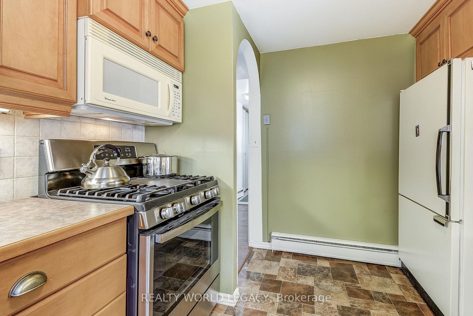 Listing Image 15