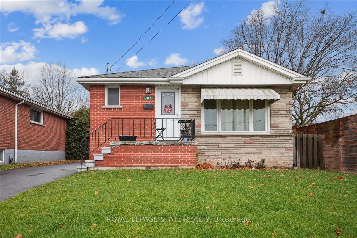 Detached House for sale at 584 East 27th Street, Hamilton, Burkholme, L8V 3H6 - MLS: X11937747