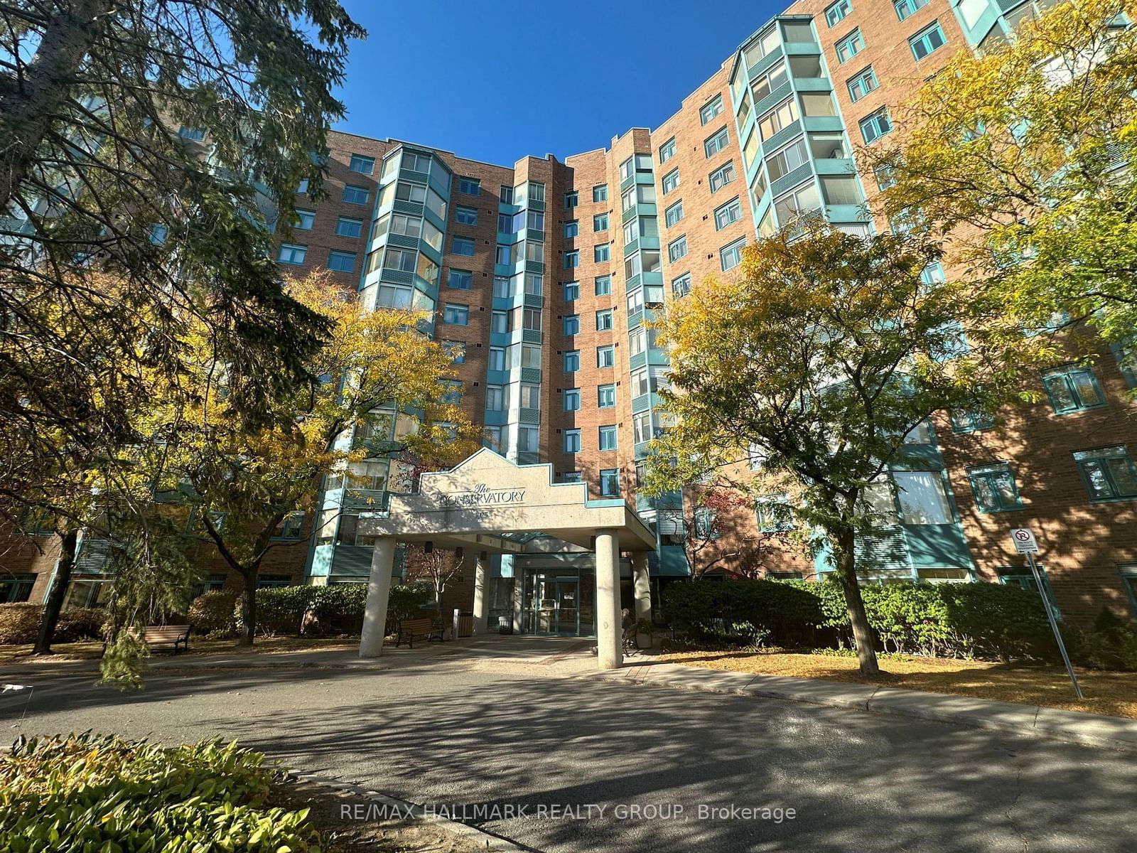 Condo leased at 813-1025 Grenon Avenue, Britannia Heights - Queensway Terrace N and Area, 6202 - Fairfield Heights, K2B 8S5 - MLS: X11937884