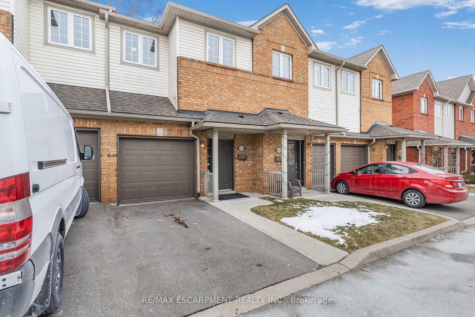 Townhouse for sale at 110-100 Beddoe Drive, Hamilton, Kirkendall, L8P 4Z2 - MLS: X11937914