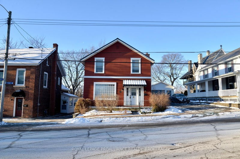 290 Stone St, Gananoque - 821 - Gananoque image-0-0