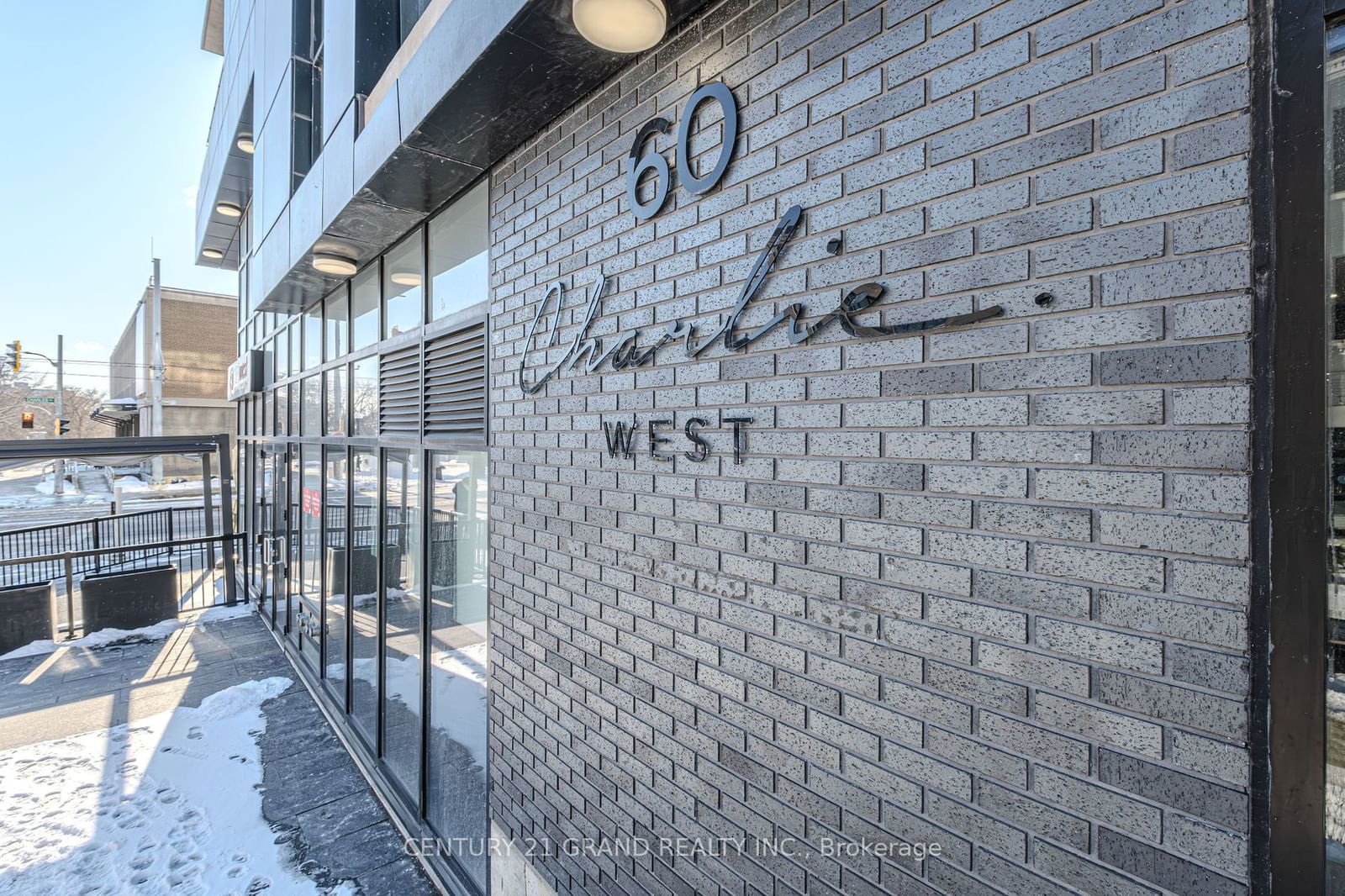 Condo for sale at 503-60 Charles Street, Kitchener, N2G 0C9 - MLS: X11938019