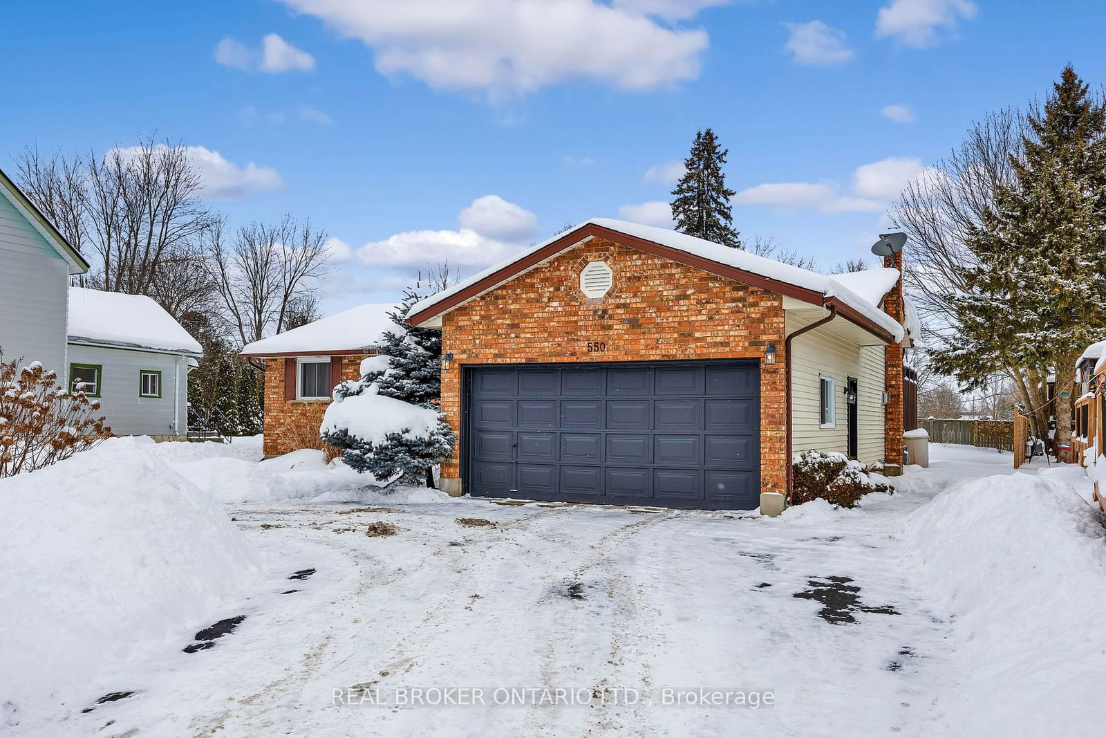 Detached House for sale at 550 Raglan Street, Minto, Palmerston, N0G 2P0 - MLS: X11938148