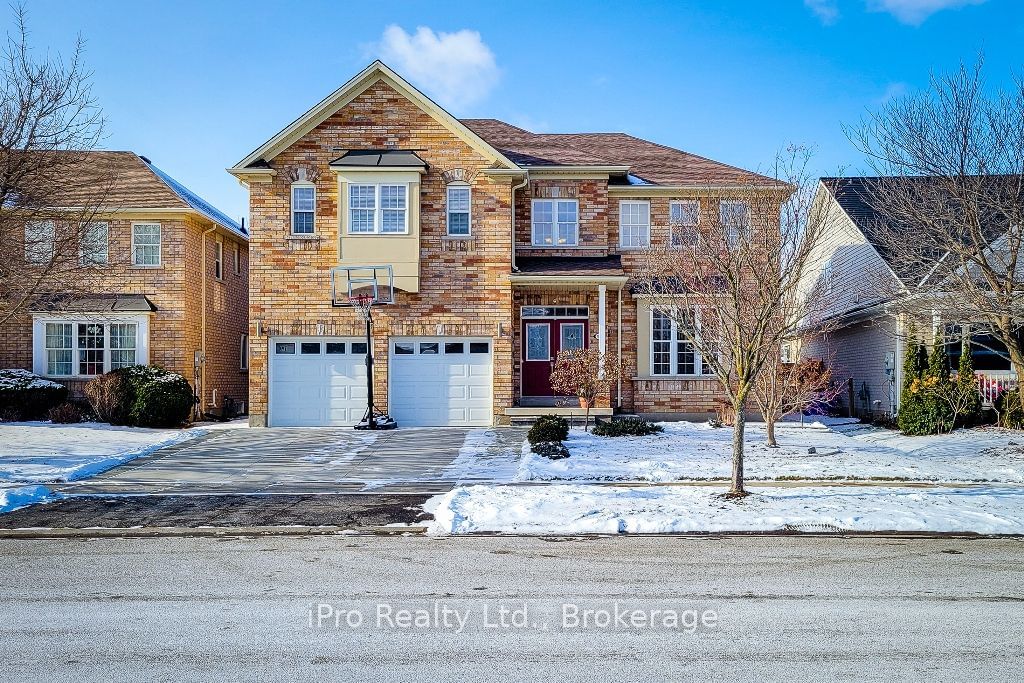 Detached House for sale at 44 Webb Avenue, Brantford, N3T 6S6 - MLS: X11938155