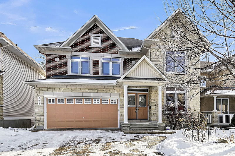 home for sale on 625 New Liskeard Crescent