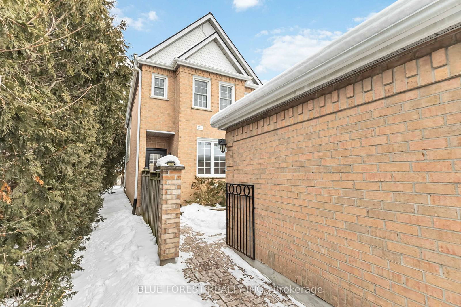 Townhouse sold at 44-1570 Richmond Street, London, North G, N6G 4W2 - MLS: X11938376