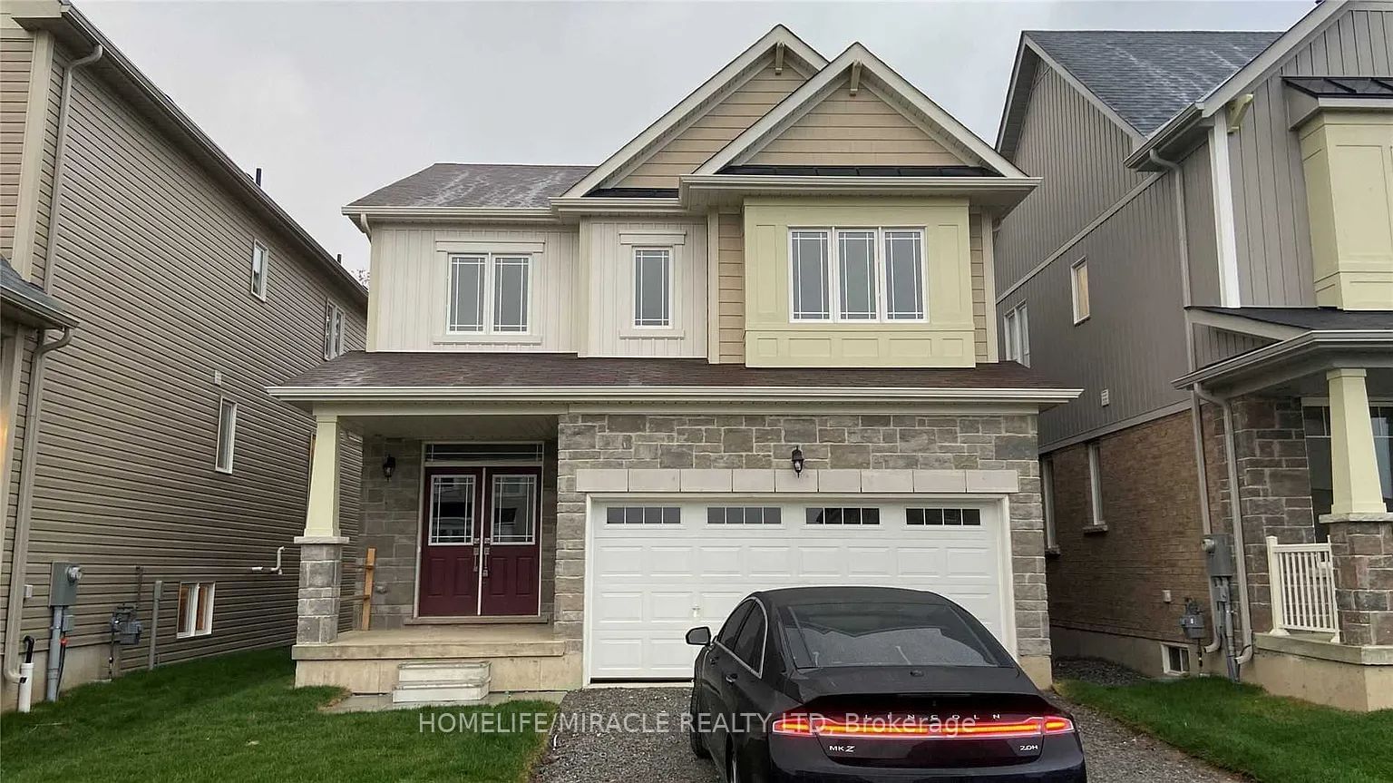 Detached House for lease at 7648 tupelo Crescent, Niagara Falls, L2H 3S1 - MLS: X11938425