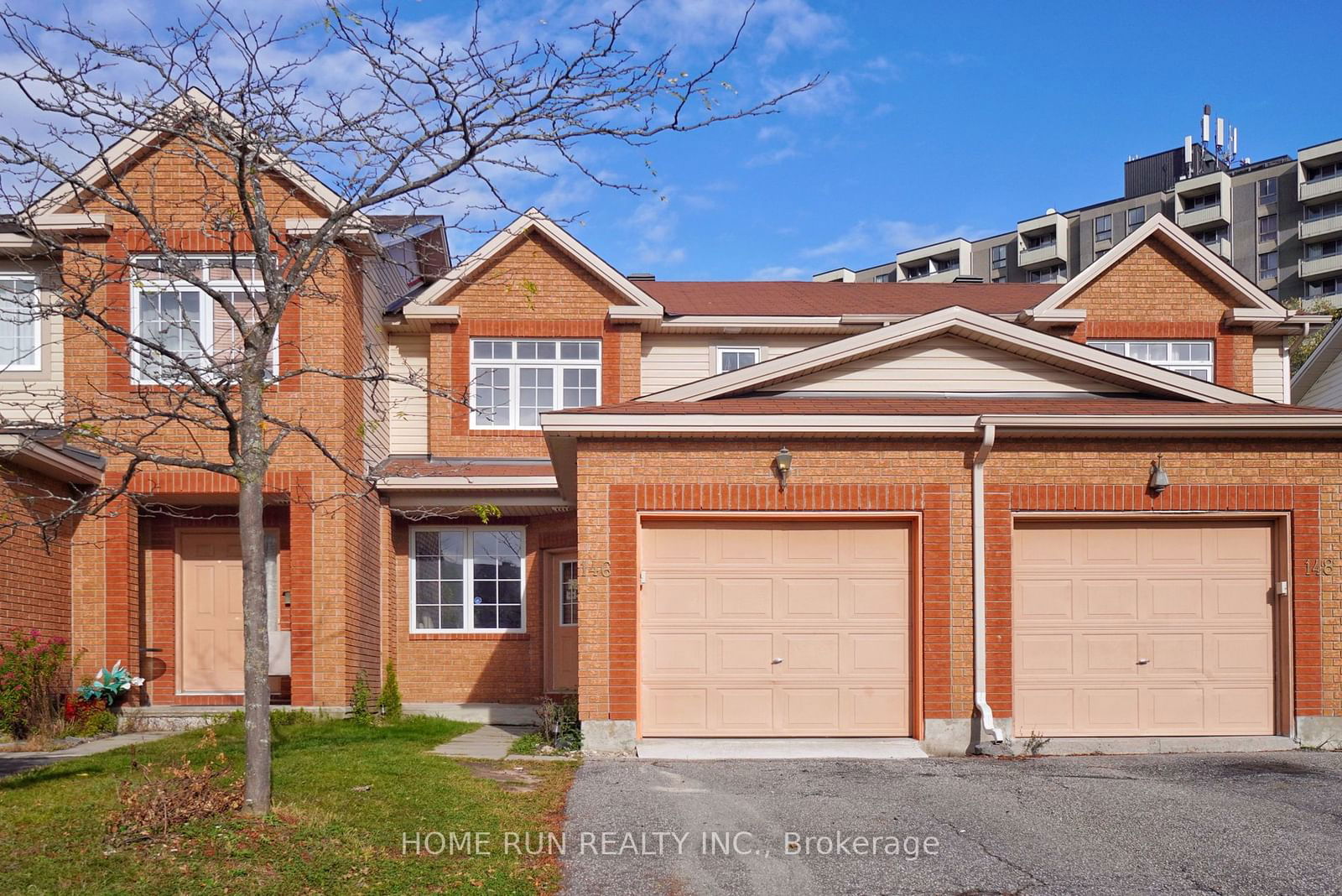 Townhouse for sale at 146 Lilibet Crescent, Hunt Club - South Keys and Area, 3803 - Ellwood, K1V 2A1 - MLS: X11938670