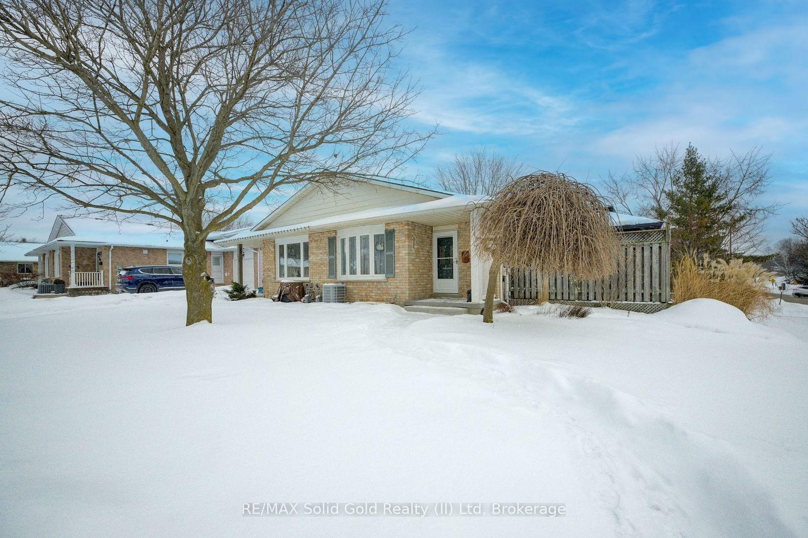 Semi-Detached House sold at 115 Uxbridge Crescent, Kitchener, N2E 2S2 - MLS: X11938811