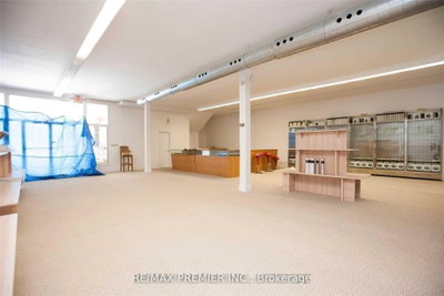 4507 Queen Street — photo 5
