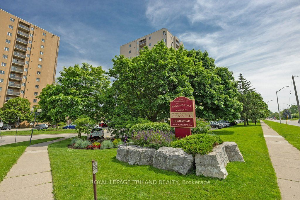 Condo for sale at 902-858 Commissioners Road, London, South H, N6C 5Y5 - MLS: X11938873