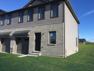 Townhouse for lease at 72 Campbell Crescent, Prince Edward County, Picton, K0K 2T0 - MLS: X11938881