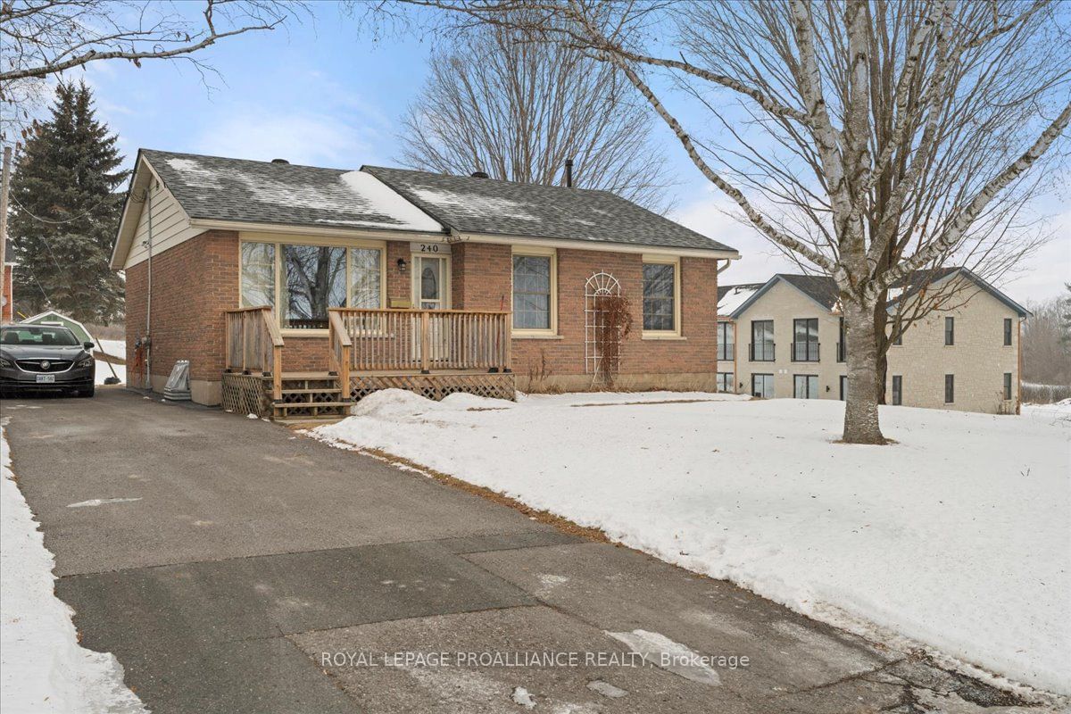 Detached House sold at 240 Ireton Street, Trent Hills, Campbellford, K0L 1L0 - MLS: X11938913