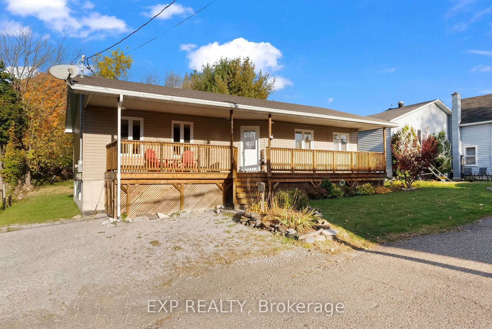 Detached House for sale at 151 Bank Street, Renfrew, 540 - Renfrew, K7V 2E9 - MLS: X11939806