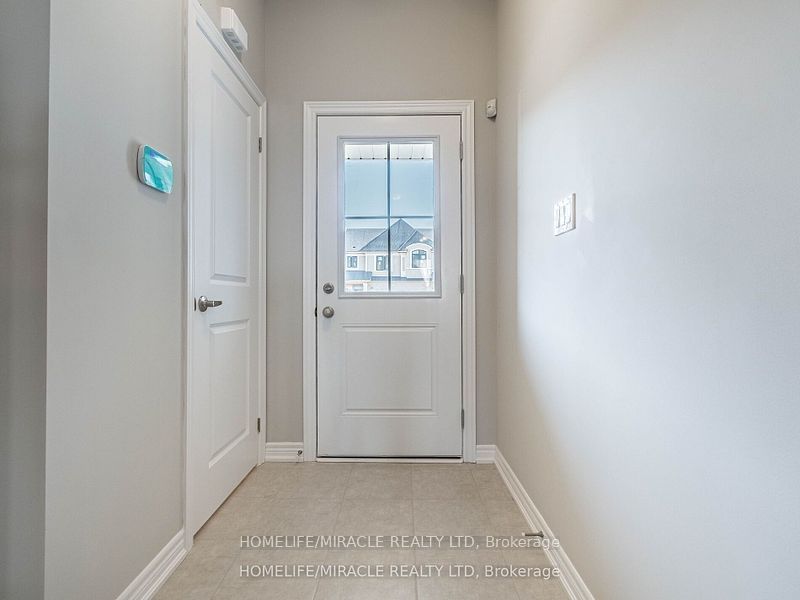 140 Aquasanta Cres, Hamilton, L9B 0J8 | Image 3
