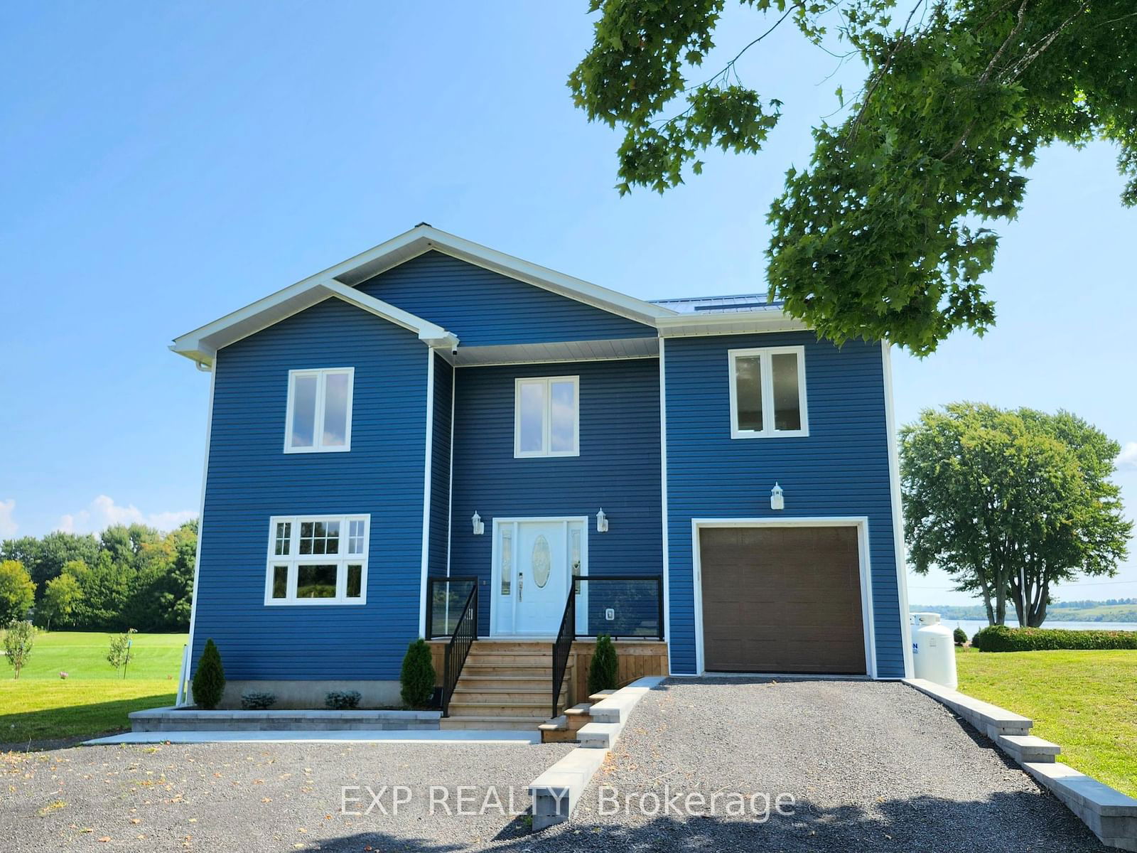 Detached House sold at 5855 Marine Station Road, South Dundas, 703 - South Dundas (Matilda) Twp, K0E 1K0 - MLS: X11939978