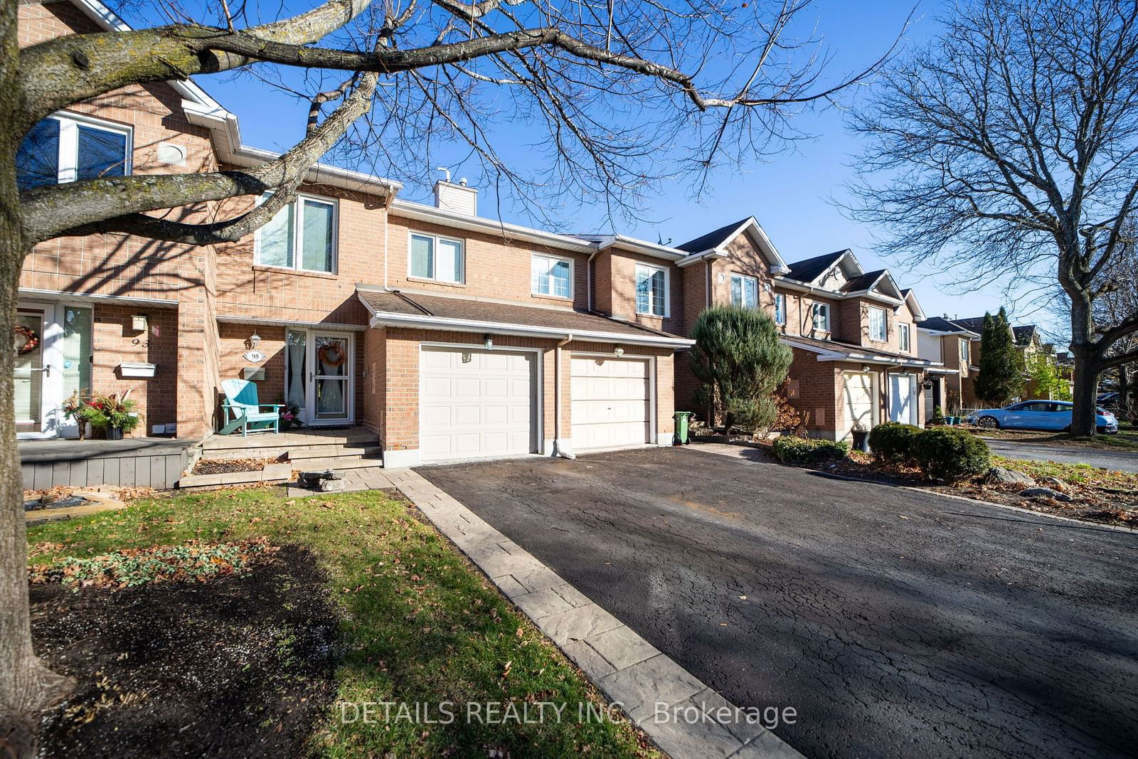 Townhouse for sale at 95 Flanders Street, Barrhaven, 7703 - Barrhaven - Cedargrove/Fraserdale, K2J 3K2 - MLS: X11940069