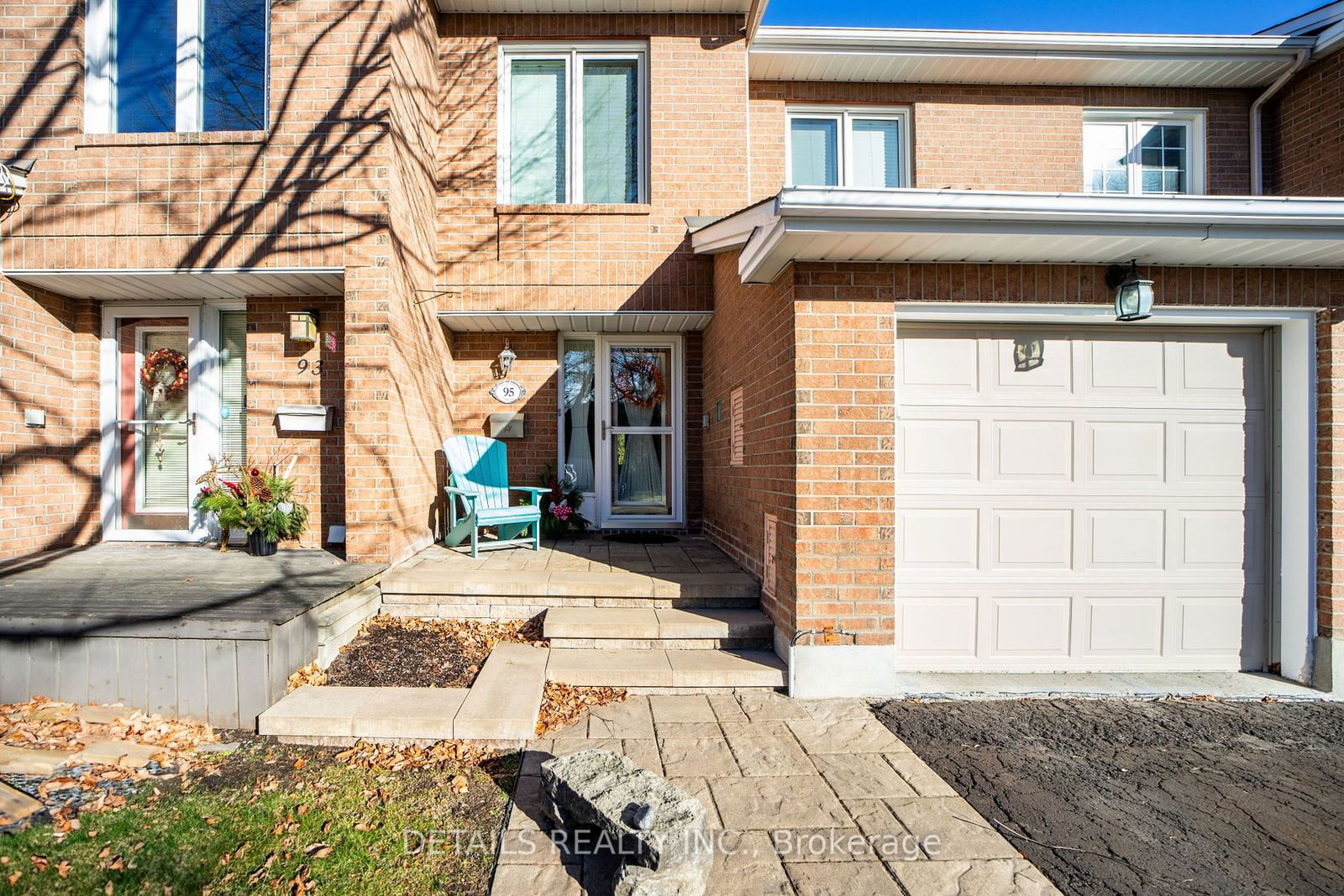 Townhouse for sale at 95 Flanders Street, Barrhaven, 7703 - Barrhaven - Cedargrove/Fraserdale, K2J 3K2 - MLS: X11940069