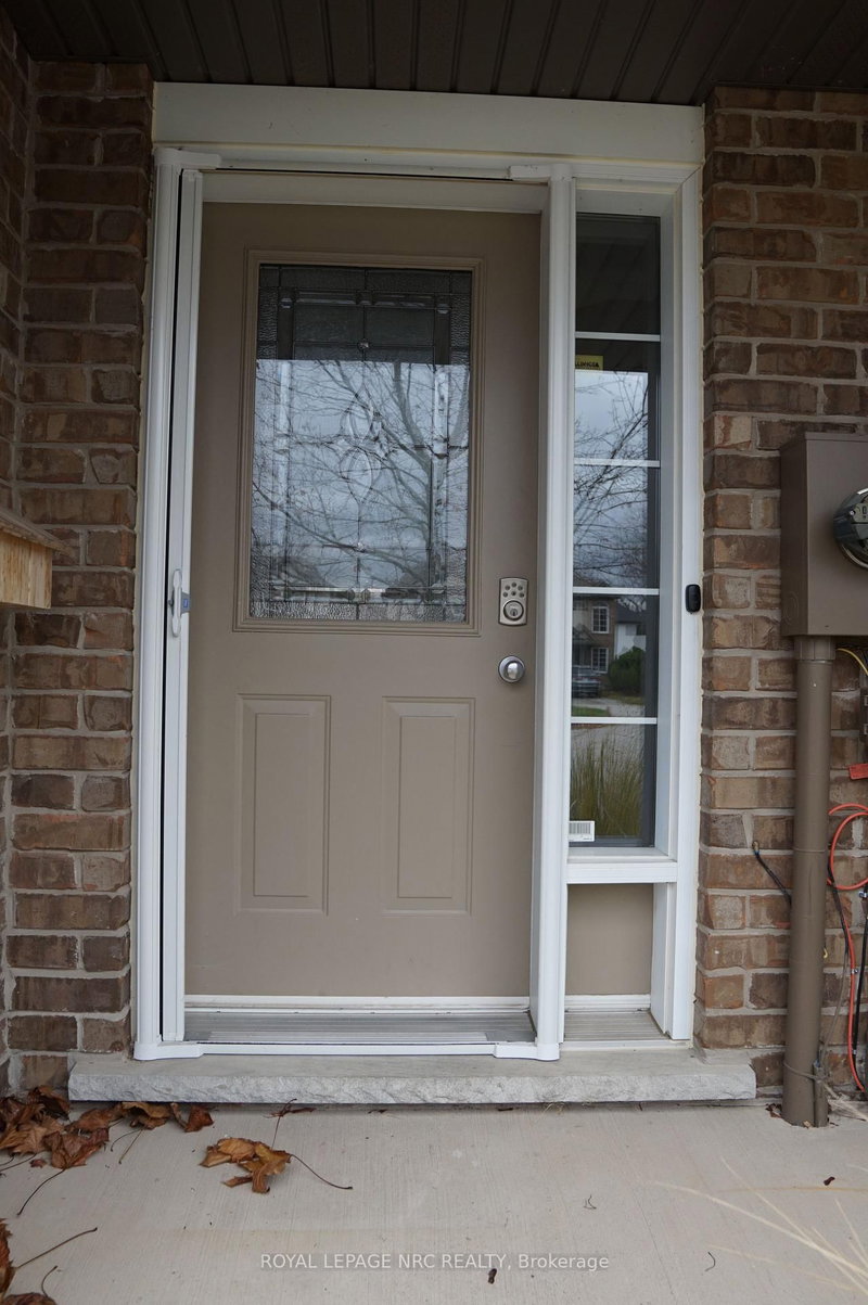 45 Flynn Crt, St. Catharines, L2S 4E1 | Image 2