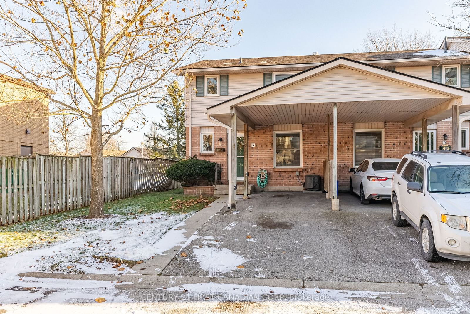 Townhouse for lease at Unit 7-160 Conway Drive, London, South X, N6E 3M4 - MLS: X11940946