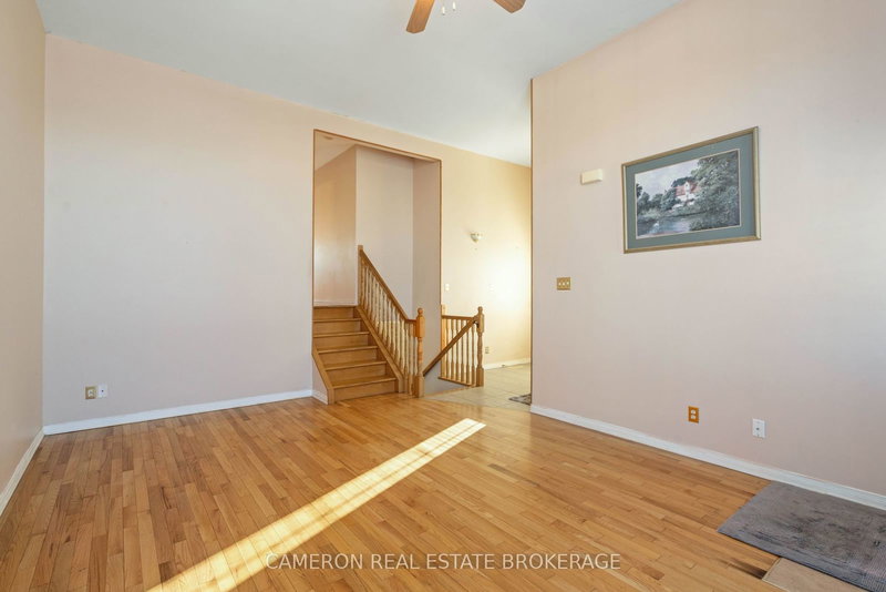 106 Hemlock Cres, Cornwall, K6H 7L7 | Image 3
