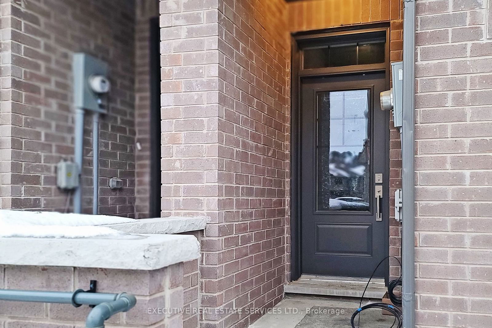 Townhouse for lease at 110-10 Birmingham Drive, Cambridge, N1R 0C6 - MLS: X11940996