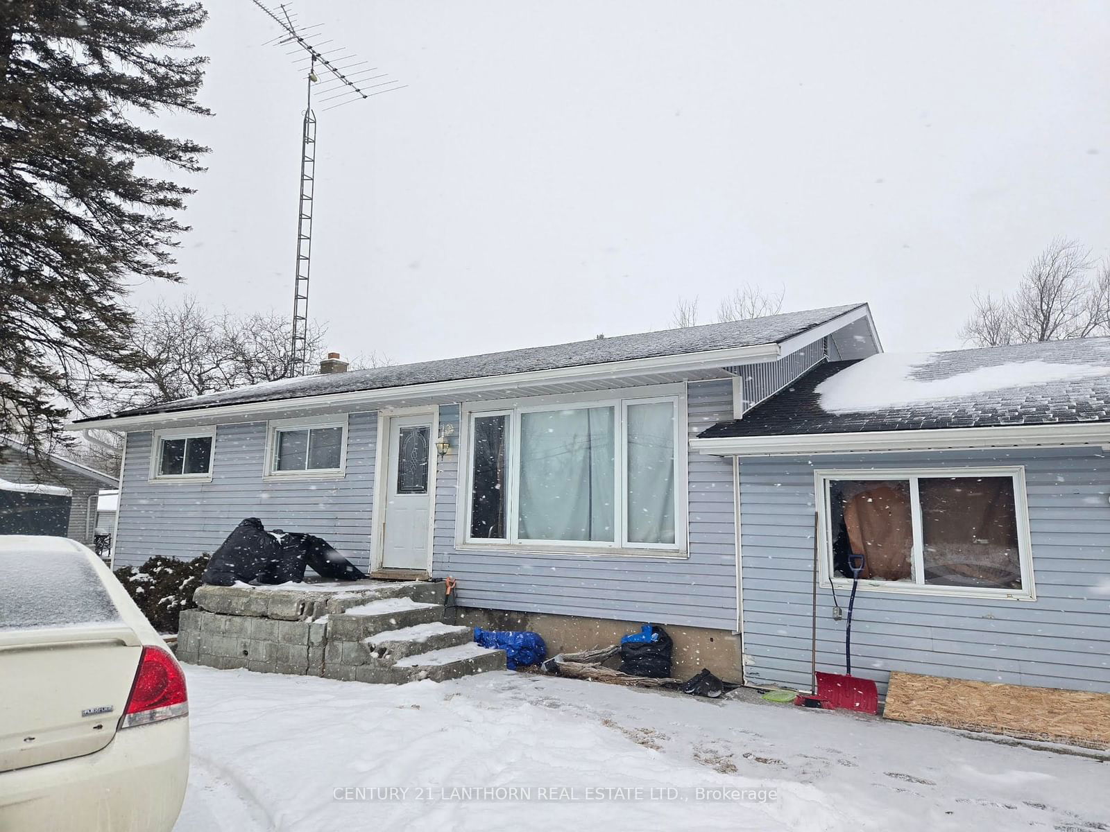 Detached House for sale at 2006 Hamilton Road, Quinte West, K8V 5P8 - MLS: X11941156