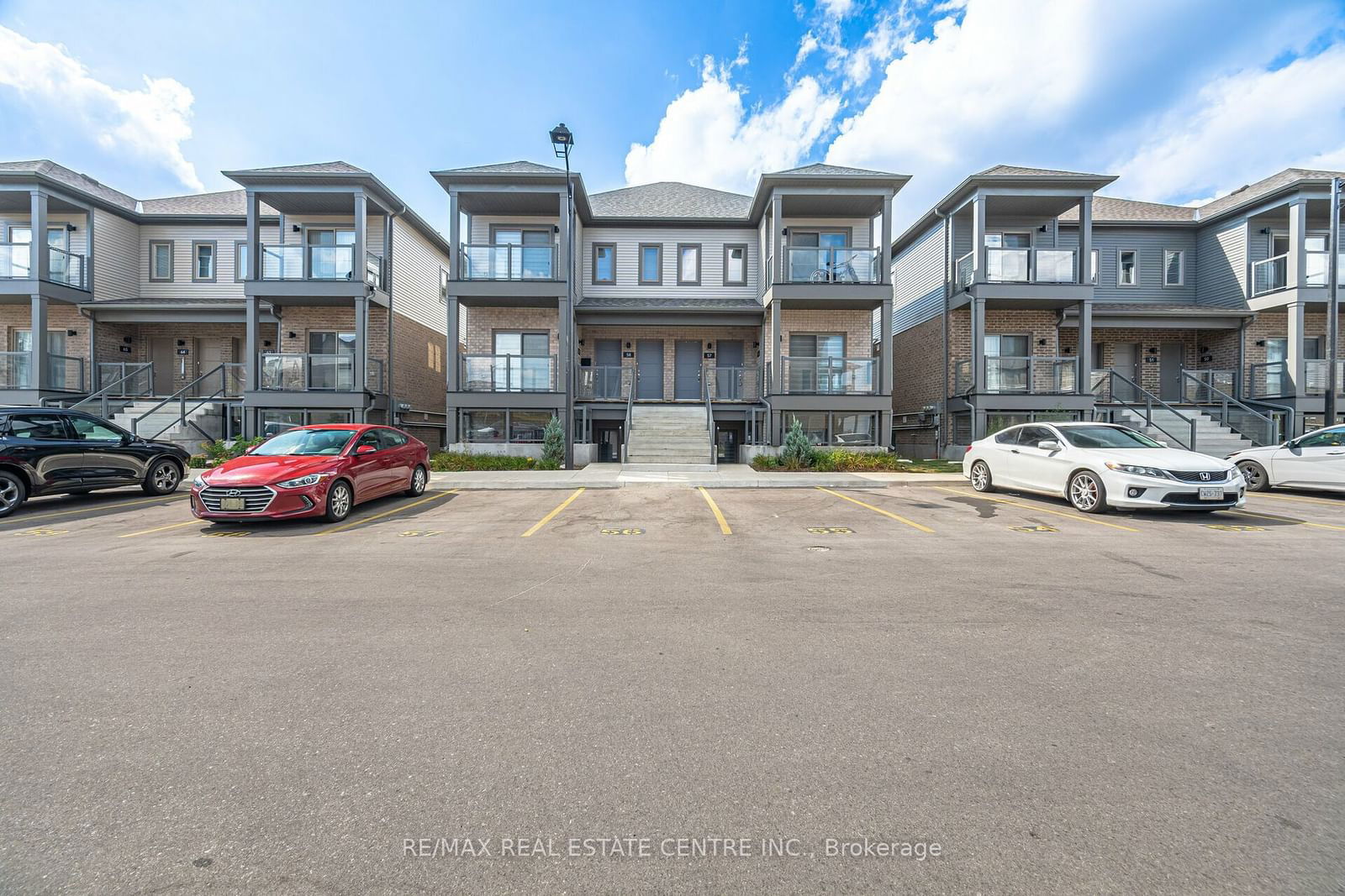 Townhouse leased at 55-205 West Oak Trail, Kitchener, N2R 0R9 - MLS: X11941351