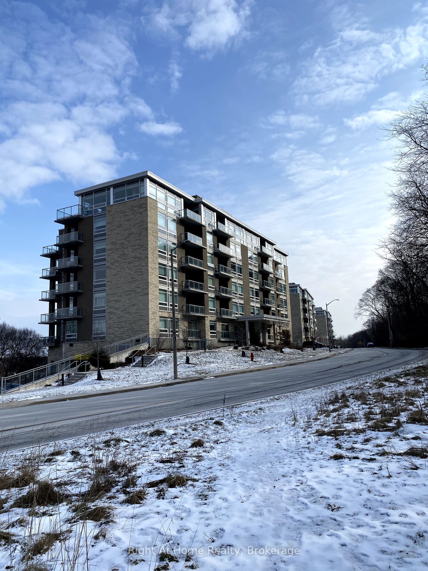 Condo for sale at 606-455 CHARLTON Avenue, Hamilton, Stinson, L8N 0B2 - MLS: X11941361