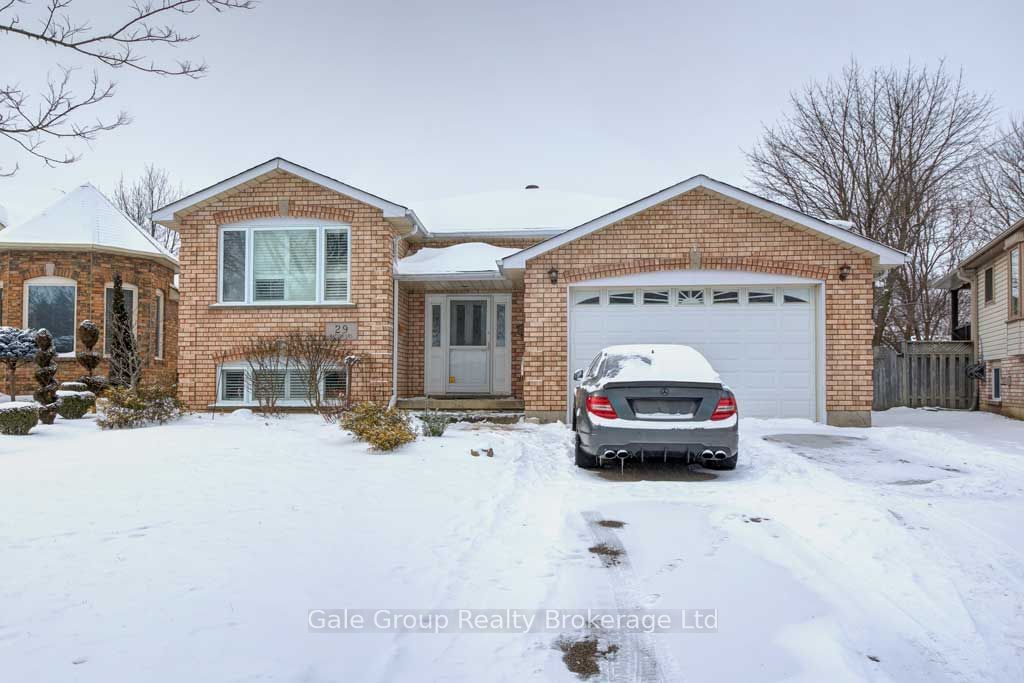 Detached House for sale at 29 Batson Crescent, Brantford, N3R 7W8 - MLS: X11941406