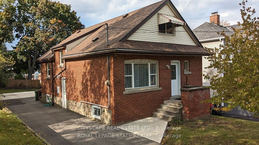 Detached House for lease at Upper-228 Bell Avenue, Hamilton, Bartonville, L8K 3E6 - MLS: X11941539